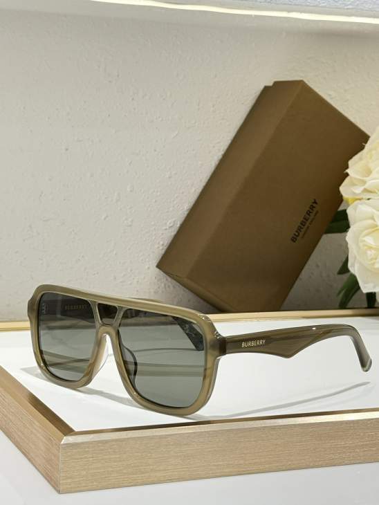 Picture of Burberry Sunglasses _SKUfw76769893fw